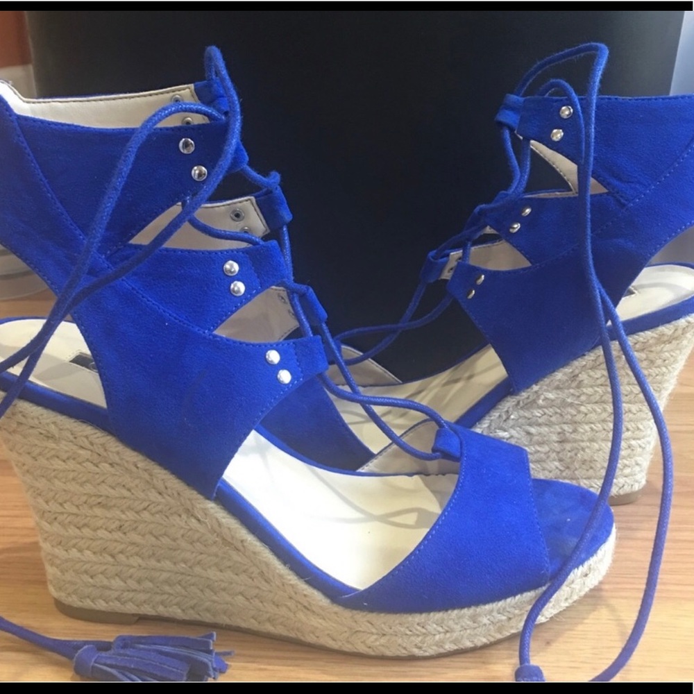 GUESS Lace-Up Wedges